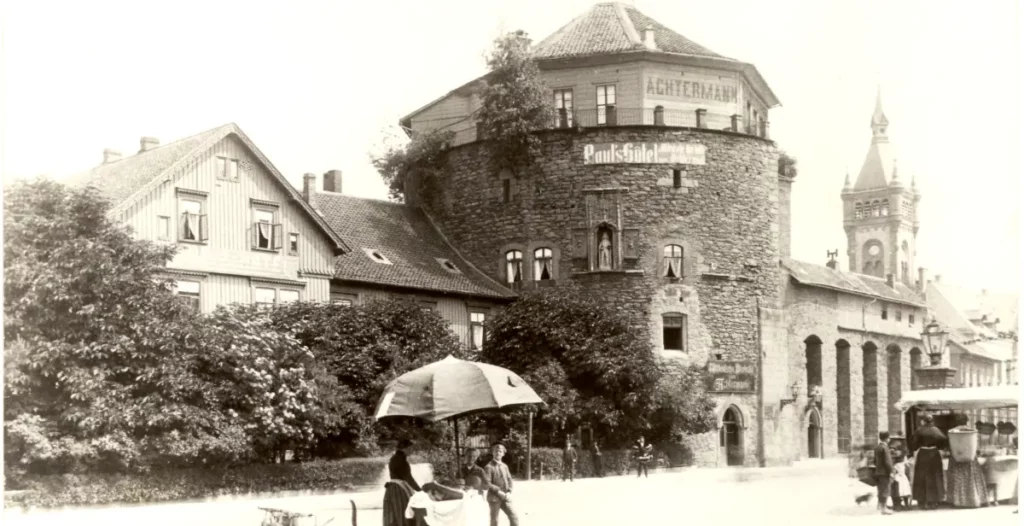 schwarz weiß Bild des Achtermann